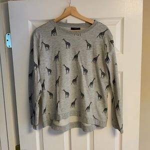 Forever 21 gray giraffe sweater, large